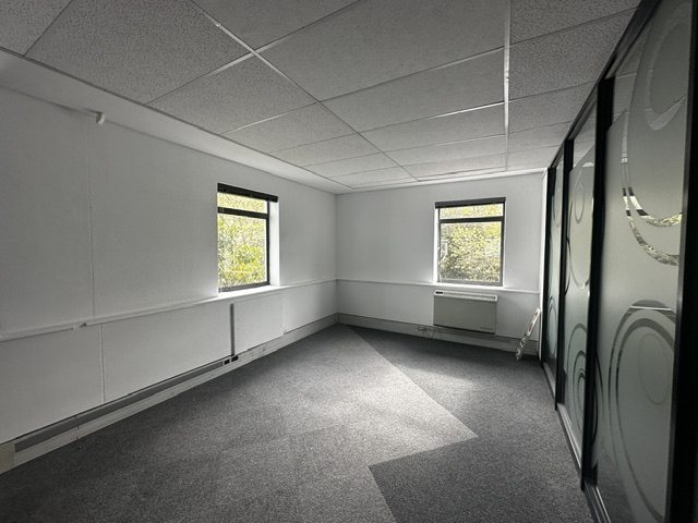To Let Commercial Property for Rent in Newlands Western Cape